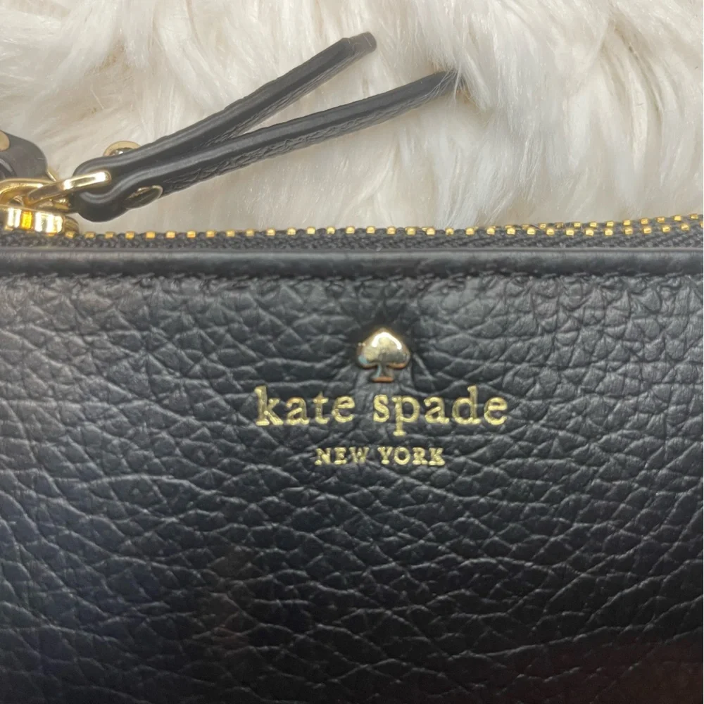 Kate Spade Bifold Wallet - Picture 4 of 6